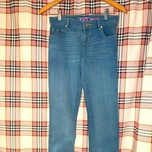 NWT THE CHILDREN’S PLACE LIGHT WASH SKINNY JEANS
